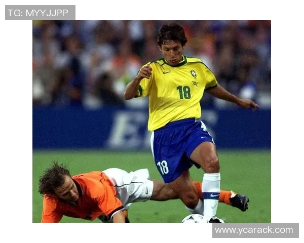 世界足坛最强球员的传奇之路与超凡技艺解析