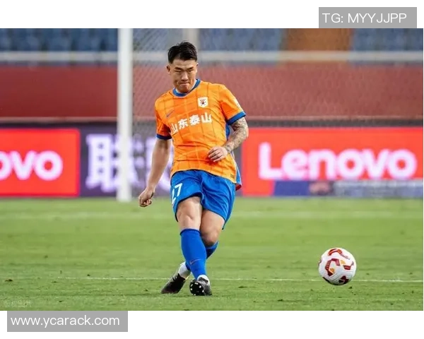 中国足球历史上最强男球星是谁 他在国内外赛场的传奇表现揭秘