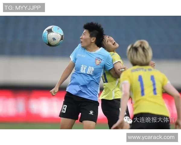 权健女足球星是谁 探索中国女足新秀崭露头角的背后故事