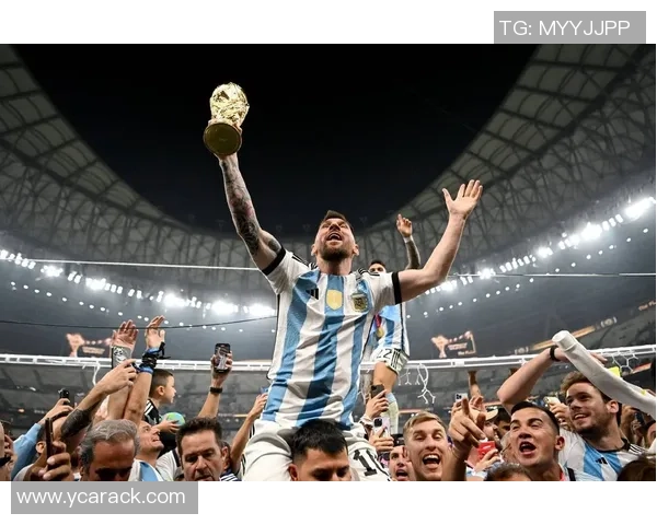 梅西传奇：从阿根廷草地到全球巅峰，足球史上的永恒巨星